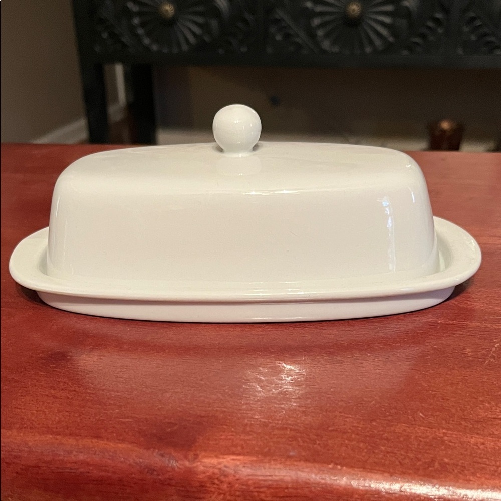 Simple Dining Stick Butter Dish, White, Like New